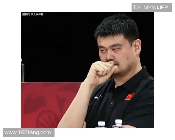 姚明崛起之路:从上海小将到国际篮球巨星的传奇旅程 姚明崛起之路:从上海小将到国际篮球巨星的传奇旅程
