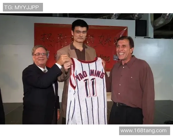 姚明带领火箭逆转猛龙展现传奇风采重燃球迷激情