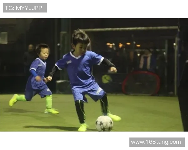 揭晓当今足球明星的真实身份与成就分析