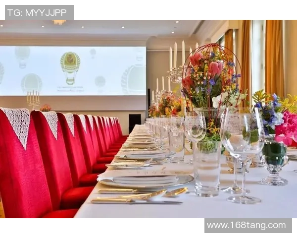 足球明星们在豪华餐厅享用美食的高清图片展示与背后的故事分享 足球明星们在豪华餐厅享用美食的高清图片展示与背后的故事分享